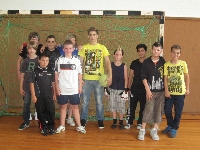 Fußball in der Mittagspause mit dem Sporthelfer macht Spaß