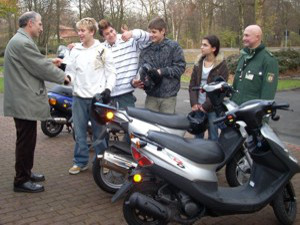 Roller- und Mofaführerschein